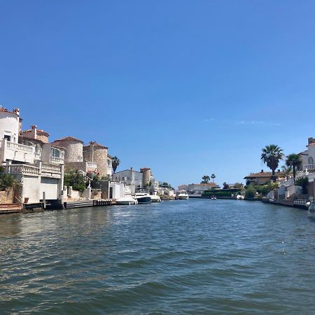 Charmante Maison Coeur De Ville 650M Plage Empuriabrava Zewnętrze zdjęcie
