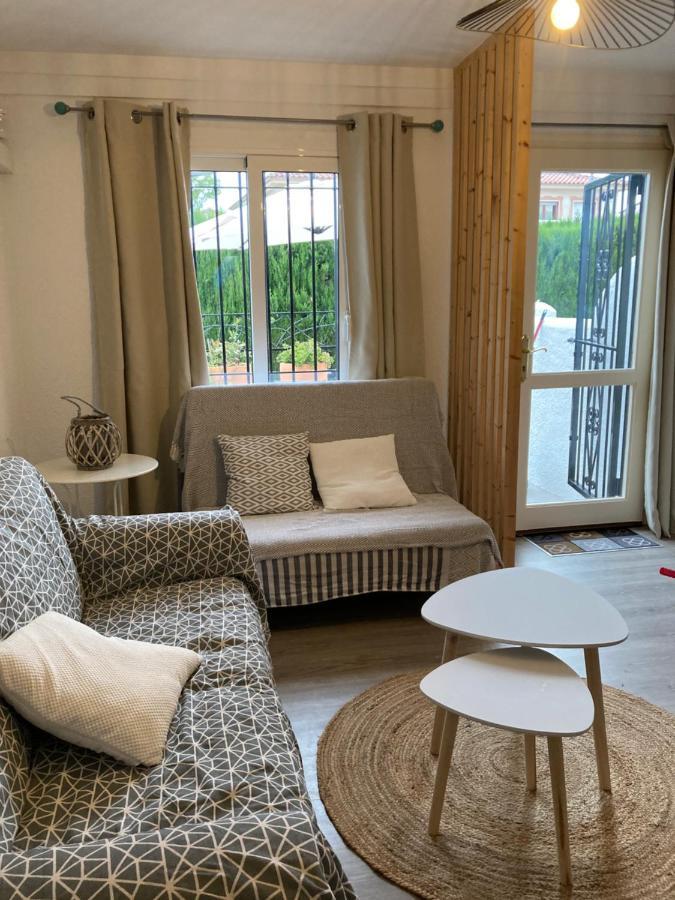Charmante Maison Coeur De Ville 650M Plage Empuriabrava Zewnętrze zdjęcie